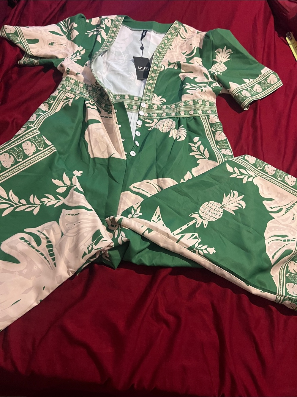 STYLEWE Green and Cream Tropical Print Piece